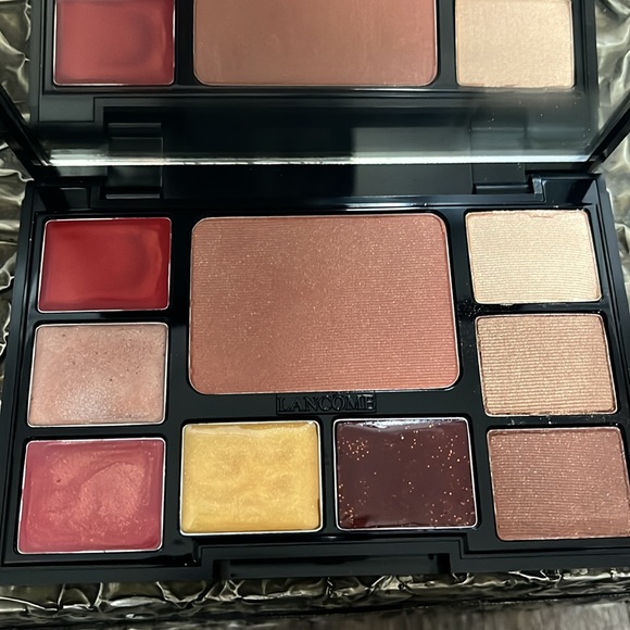 Lancôme On The Go Go Colour Pallete - Picture 2 of 5